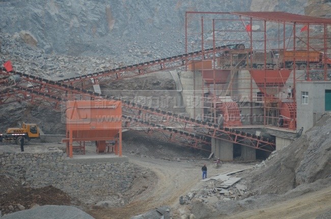 河南荥阳时产700吨石料生产线现场